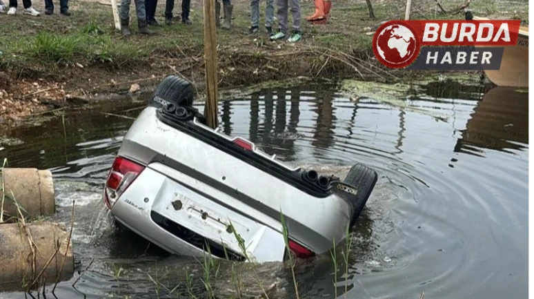 Bursa’da kontrolden çıkan otomobil göle uçtu