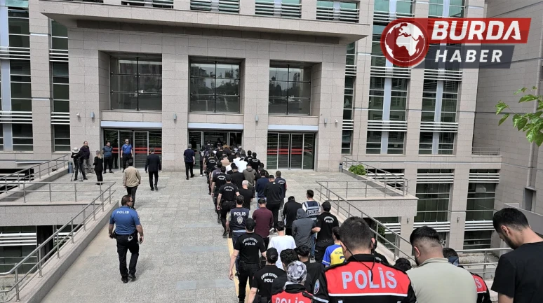 Batman merkezli 17 ilde operasyon: 87 kişi tutuklandı