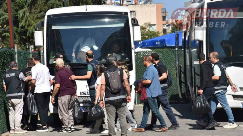 Ege Üniversitesi’ndeki yolsuzluk operasyonunda 41 şüpheli gözaltında