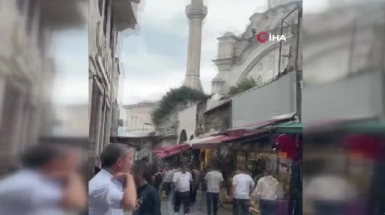 Fatih'te Döviz Bürosunda Çıkan Silahlı Kavgada 2 Kişi Hayatını Kaybetti, 2 Kişi Yaralandı