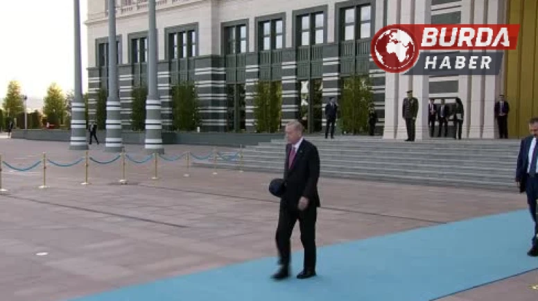 Erdoğan, İngiltere Başbakanı Starmer'i Resmi Törenle Karşıladı