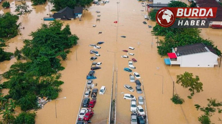 Güney Asya'da Sel ve Toprak Kaymalarında Ölü Sayısı 295'e Çıktı