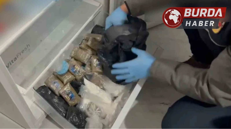 Hollanda'dan Getirilen Uyuşturucularla Yakalanan 2 Şahıs Tutuklandı