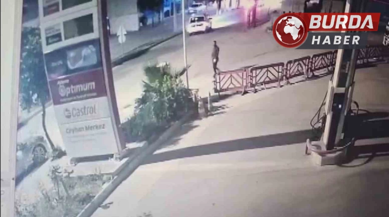 Sokakta karşılaştığı eski kocasını tabancayla vurdu.