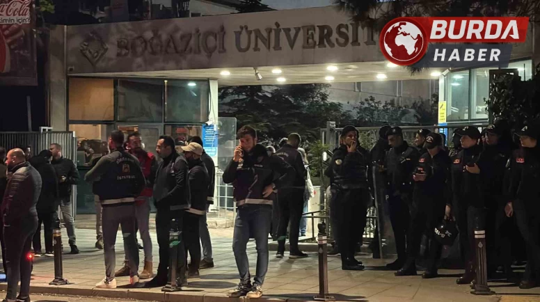 Boğaziçi Üniversitesi’nde göstericiler polise saldırdı:13 polis yaralı