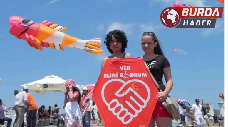 Bodrum uçurtma festivali engelleri gökyüzünde kaldırıyor