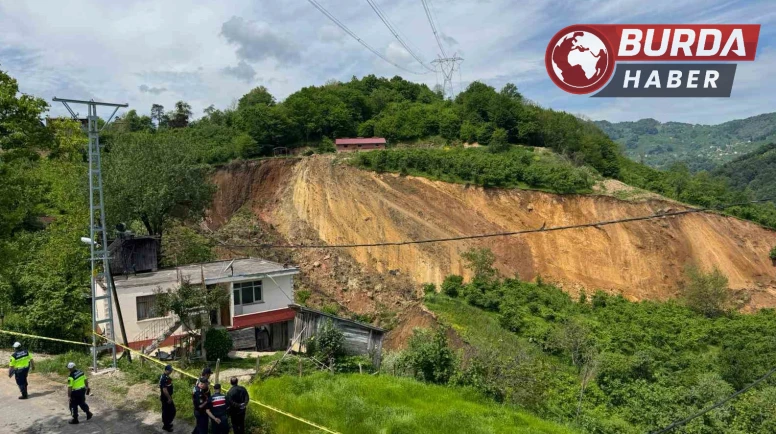Ordu’da heyelan: O anlar kameraya yansıdı