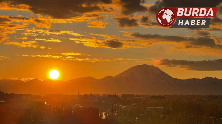 Ağrı’da gün batımı görsel şölene dönüştü