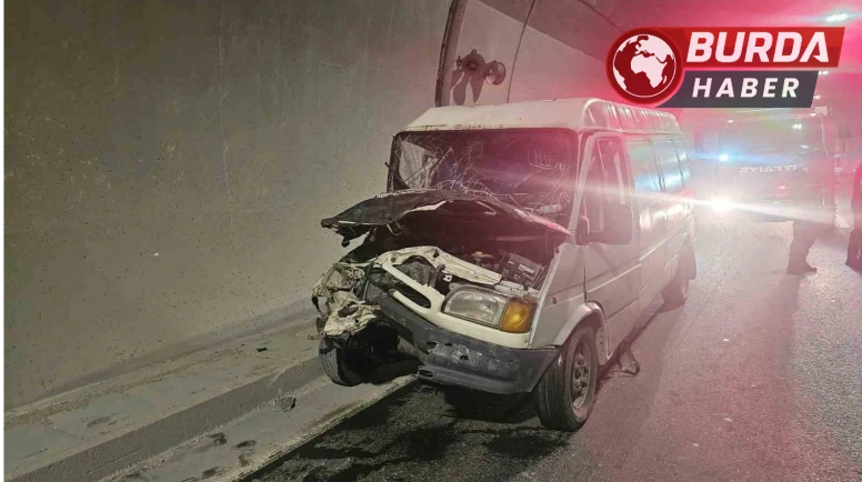 Osmangazi Tüneli içindeki trafik kazasında, 3 kişi yaralandı