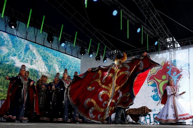 Rusya'da Tatarlar ve Başkurtlar Sabantuy'u kutladı