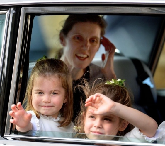 Prens William ve Kate Middleton’ın çocukları Prens George ve Prenses Charlotte’ın bakıcısı çocuklara hitaben bir sözcüğü kullanamıyor.