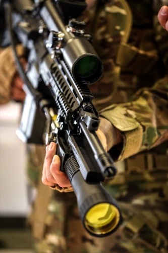 50 kişilik Ar-Ge ekibi tarafından ordunun talebi üzerine 3 ay içinde prototip olarak üretilen Tüfeğe Monte Lazer Silahı, Milli Piyade Tüfeği (MPT) 76'ya monte edilerek kullanılabiliyor.