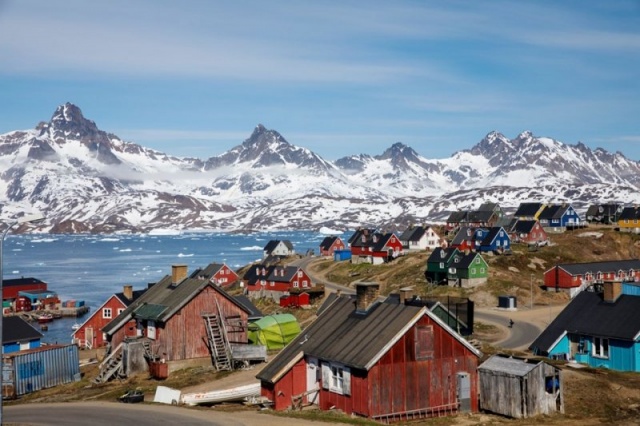 Geçtiğimiz yıllarda Penn State Üniversitesi çalışanlarından A'ndrea Elyse Messer tarafından yayınlanan makaleye göre, Grönland'deki erime hızı ise daha fazla. Zira bölge Küresel ortalamadan yüzde 50 daha fazla ısınıyor.
