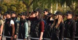 İzmir'de motosikletli timlere 88 yeni polis