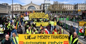 Fransa'da Sarı Yelekliler yasağa rağmen sokaklarda