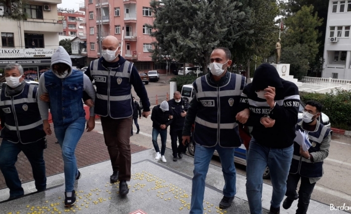 Adana’da bilişim dolandırıcılığı operasyonu: 9 gözaltı