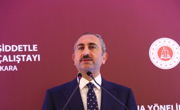 Bakan Gül: “Türk yargısı darbeci hainlerden hesap sormaya devam ediyor”