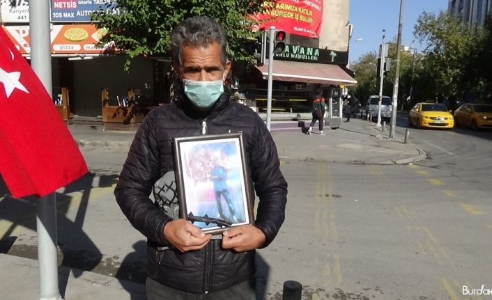 HDP İzmir önünde evlat nöbetine, bir baba daha dahil oldu
