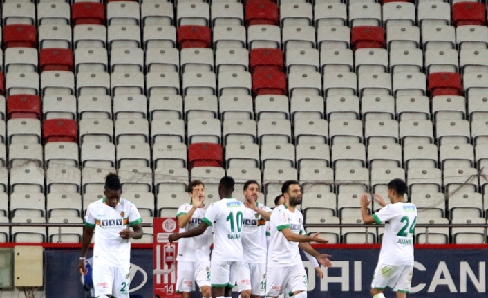 Süper Lig: Fraport TAV Antalyaspor: 0 - Aytemiz Alanyaspor: 2 (Maç sonucu)