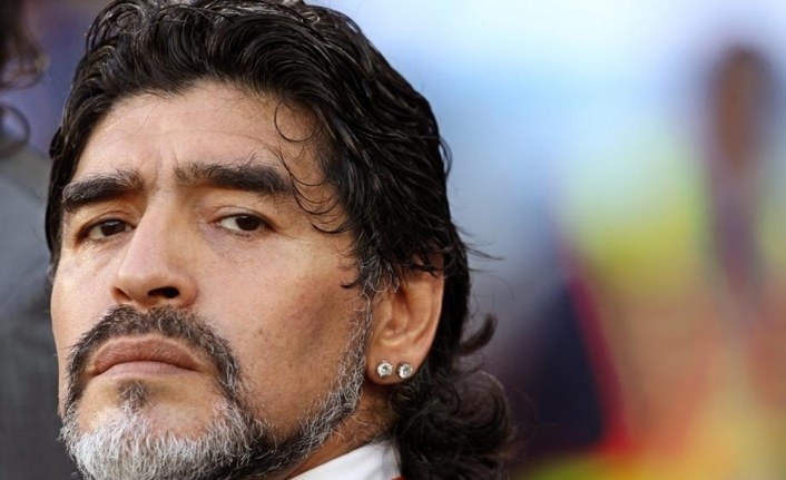 Savcılık soruşturması kapsamında Maradona’nın psikiyatristinin evine baskın düzenledi
