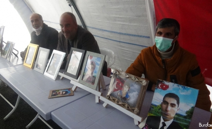 HDP önündeki aileler, çocukları için direnmeye devam ediyor