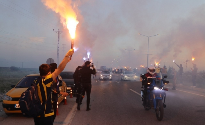 Fenerbahçe’ye Malatya’da coşkulu karşılama