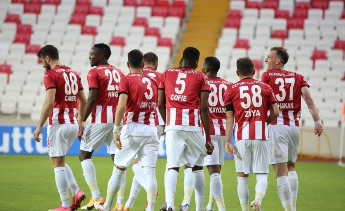 Sivasspor ligdeki 16. galibiyetini aldı