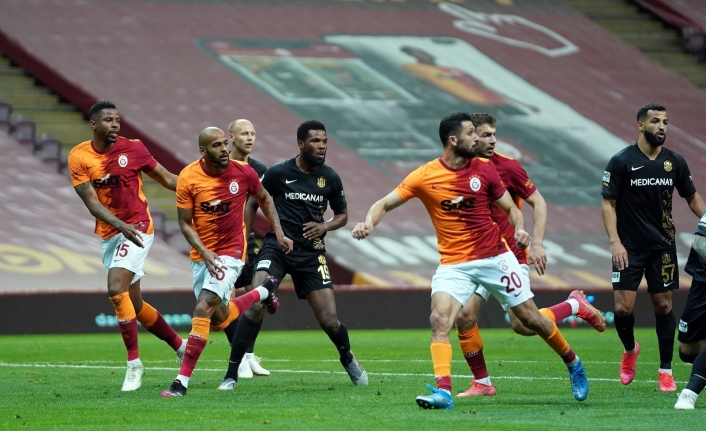 Süper Lig: Galatasaray: 0 - Yeni Malatyaspor: 1 (İlk yarı)