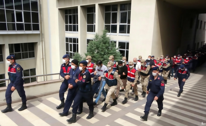 Başkentte yabancı uyruklu kişileri dolandıran 43 şahıs yakalandı