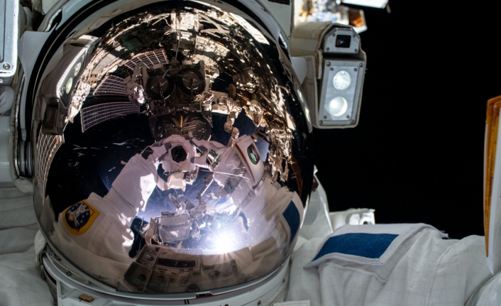 ISS’deki astronotlar uzay yürüyüşüne çıktı