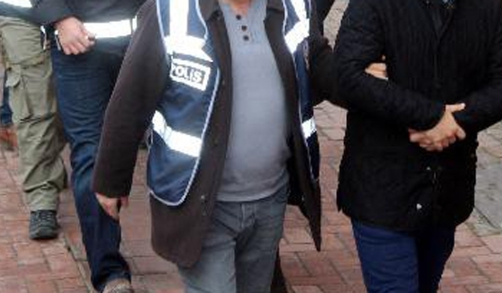 İstanbul merkezli 3 ilde FETÖ operasyonu: Bylock kullanan 9 kripto örgüt üyesi yakalandı