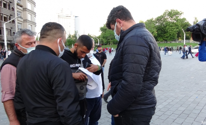 Taksim’de fahiş fiyatla parfüm satanları polis ve zabıta ekipleri yakaladı
