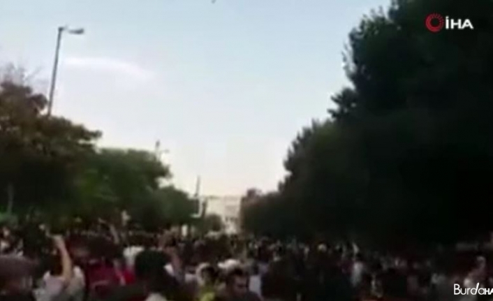 İran Türklerinden su krizi protestolarına destek gösterisi