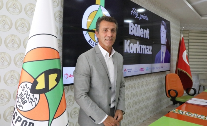 Alanyaspor Bülent Korkmaz ile bir yıllık sözleşme imzaladı