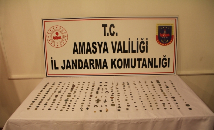 Amasya’da kavanozdan tarih çıktı: 312 tarihi eser ele geçirildi