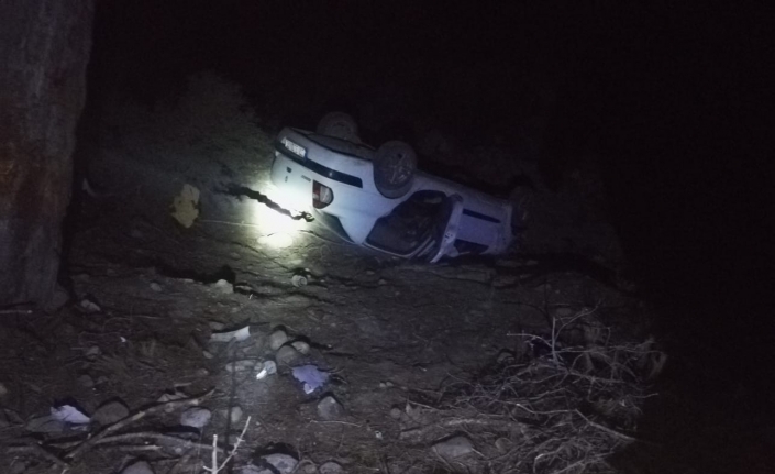 Antalya’da otomobil şarampole devrildi: 1 ölü, 4 yaralı