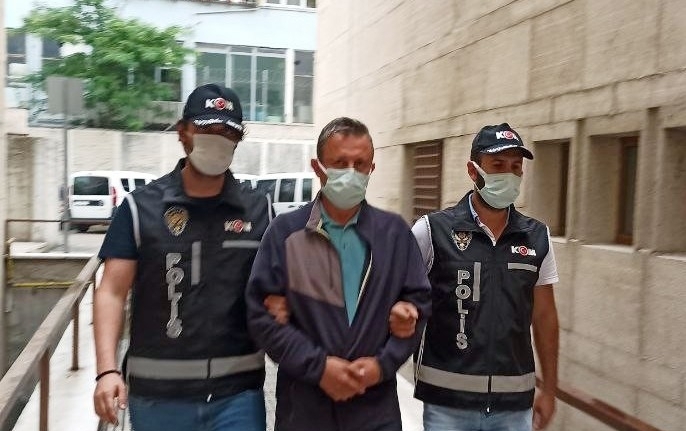Bursa’da hastasından ameliyat parası istediği öne sürülen doktor tutuklanarak cezaevine gönderildi