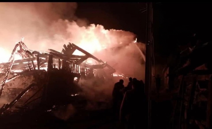 Çamlıdere’de metruk evde çıkan yangın 7 evi küle döndürdü
