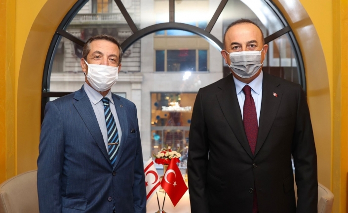 Dışişleri Bakanı Çavuşoğlu, KKTC Dışişleri Bakanı Ertuğruloğlu ile bir araya geldi