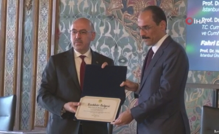 İstanbul Üniversitesi’nden Sezai Karakoç’a fahri doktora verildi