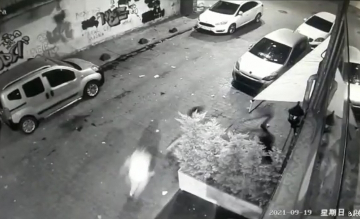 Kasımpaşa’da kınada yaşanan cinayet anları kamerada