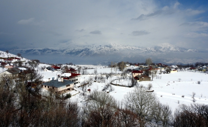 Doğu Anadolu’da Pazartesi’den itibaren kar bekleniyor, hava sıcaklığı 10 derece düşecek