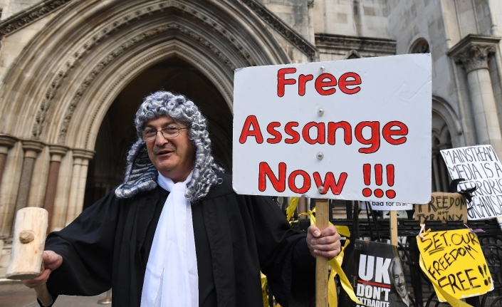 İngiltere’deki Assange’ın ABD’ye iadesi hakkındaki temyiz duruşması ikinci gününde