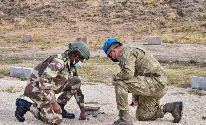 MSB: “Gambiyalı misafir askeri personele ‘Mayın ve EYP ile Mücadele Eğitimi’ verildi"
