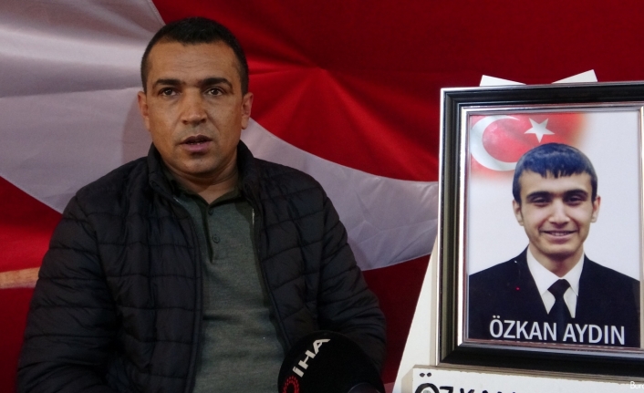 Evlat nöbetindeki acılı baba Süleyman Aydın’dan HDP’ye tekpi