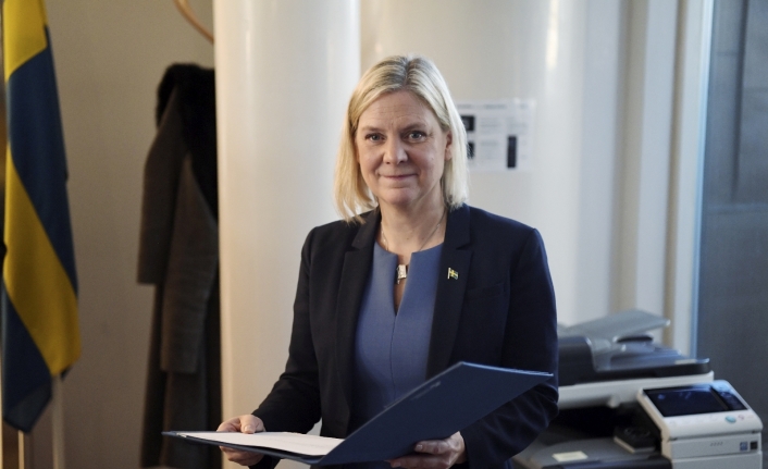 İsveç’te pazartesi günü azınlık hükümeti için oylama yapılacak