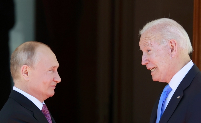 Biden’dan Putin’e Ukrayna konusunda ’gerilimi düşür’ çağrısı