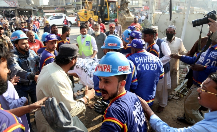Pakistan’daki patlamada can kaybı 15’e yükseldi