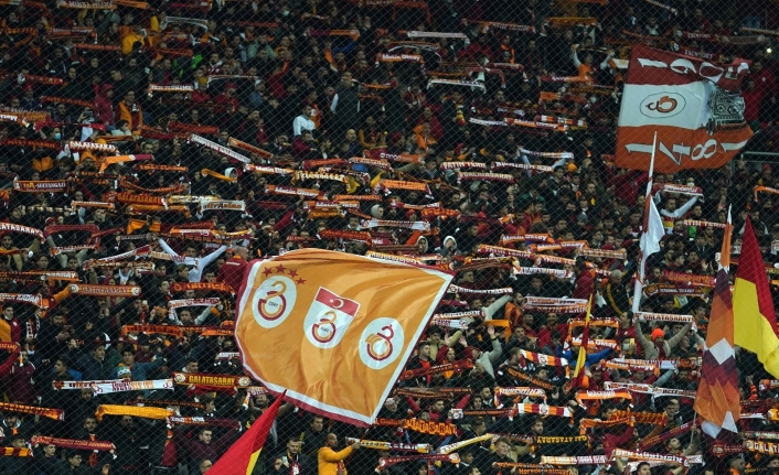 Spor Toto Süper Lig: Galatasaray: 0 - Başakşehir: 0 (Maç devam ediyor)