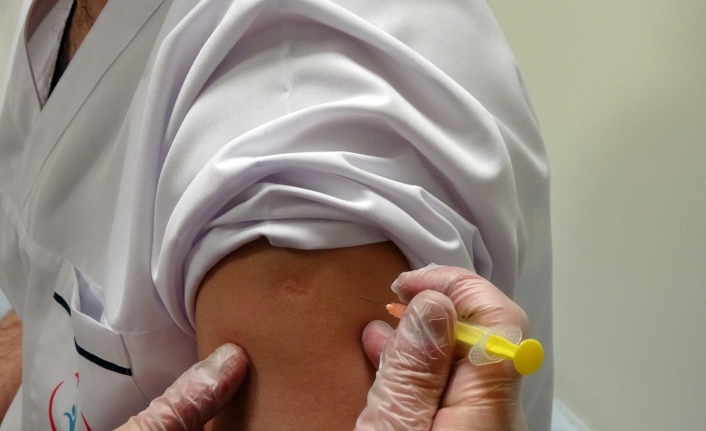 Yozgat’ta yerli aşı TURKOVAC’ın uygulanmasına başlandı